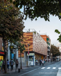 Fotografia de Arquitectura Equipamiento-Fondo-Santa-Coloma-de-Gramenet-Pich-Aguilera-arquitectes-SG1316_070_0268