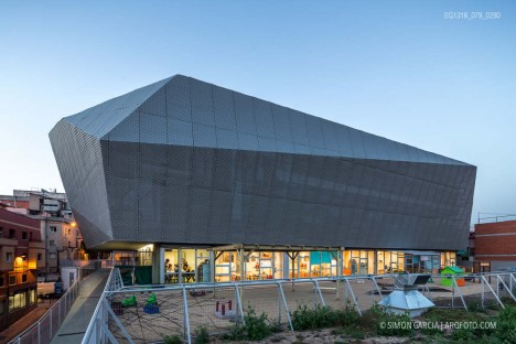 Fotografia de Arquitectura Equipamiento-Fondo-Santa-Coloma-de-Gramenet-Pich-Aguilera-arquitectes-SG1316_079_0290