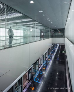 Fotografia de Arquitectura Metro-L9-07-SG1613_0342