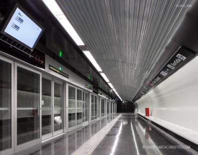 Fotografia de Arquitectura Metro-L9-75-SG1613_0455