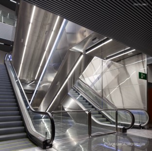 Fotografia de Arquitectura Metro-L9-77-SG1613_0468-2