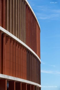 Fotografia de Arquitectura Palau-Esports-Jocs-Mediterrani-Tarragona-bbarquitectes-AIA-10-SG1845_9537