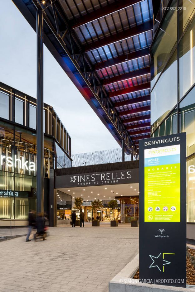 Fotografo de Arquitectura Centro comercial Finestrelles-18-SG1862_2218