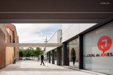 Fotografo de Arquitectura Casal Sant Feliu-AMB-05-SG1858_7925