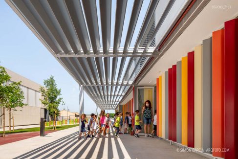 Fotografia de Arquitectura CEIP Brianda de Luna Alfajarin-Santiago Carroquino-10-SG2090_7163
