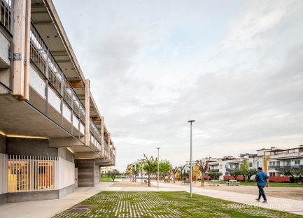 Fotografia de Arquitectura Biblioteca Neus Catala-Sant Marti Sarroca-Valor Llimos arquitectes-19-SG2103_7626