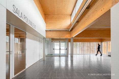 Fotografia de Arquitectura Centre Civic la Guardia-Sant Vicenç dels Horts-AMB-Blanca Noguera-06-SG2104_1409