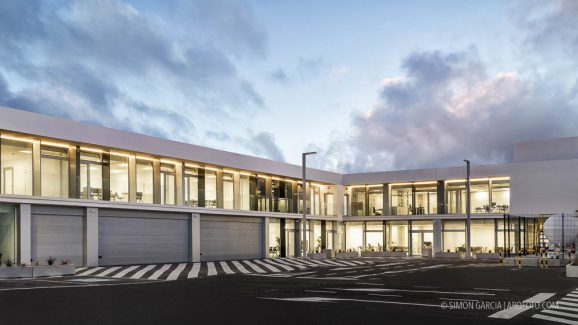 Fotografia de Arquitectura Cooperativa de Taxis-Las Palmas-Romera Ruiz arquitectos-20-SG2228_4179