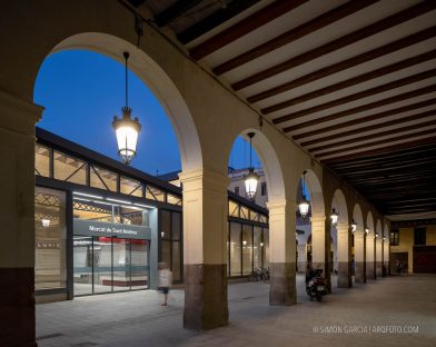 Fotografia de Arquitectura Mercat Sant Andreu-AMB-Blanca Noguera-23-SG1873_9819