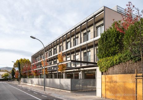 Fotografia de Arquitectura Centre de serveis residencia gent gran Begues-01-SG2279_2028