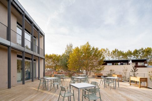 Fotografia de Arquitectura Centre de serveis residencia gent gran Begues-04-SG2279_2075