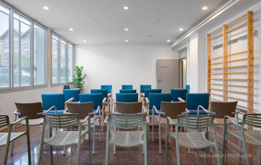 Fotografia de Arquitectura Centre de serveis residencia gent gran Begues-08-SG2279_1955